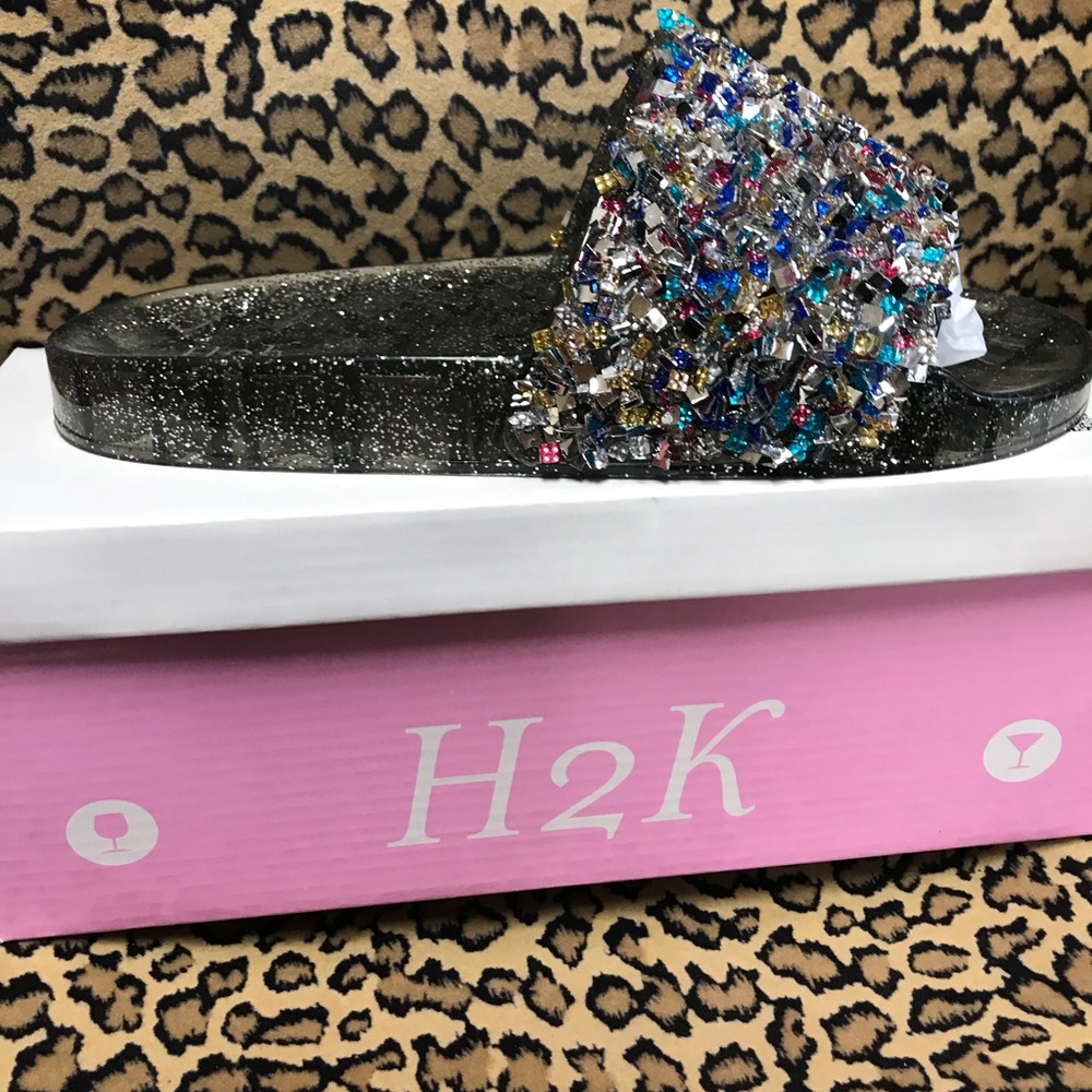 Slip on’s - Picture 2 of 2